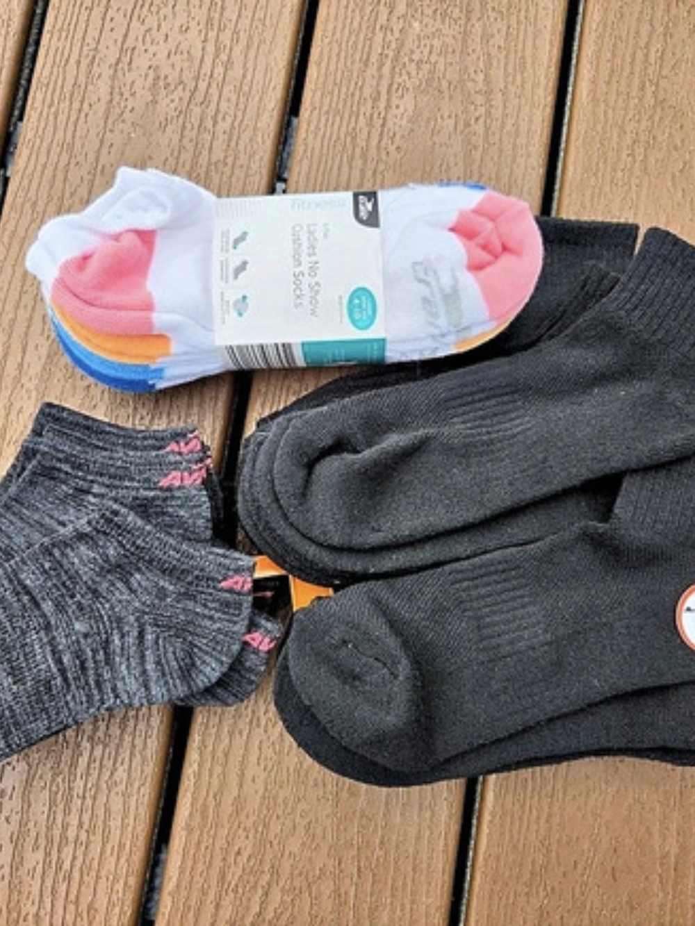 Avia Ladies No Show Cushion Socks Black White Gray New